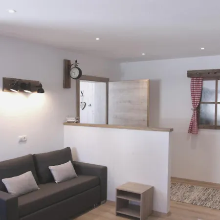 Viersterne Apartment Neustift im Stubaital