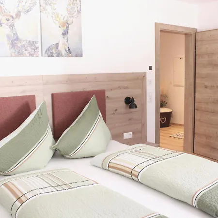 Apartment Viersterne Neustift im Stubaital